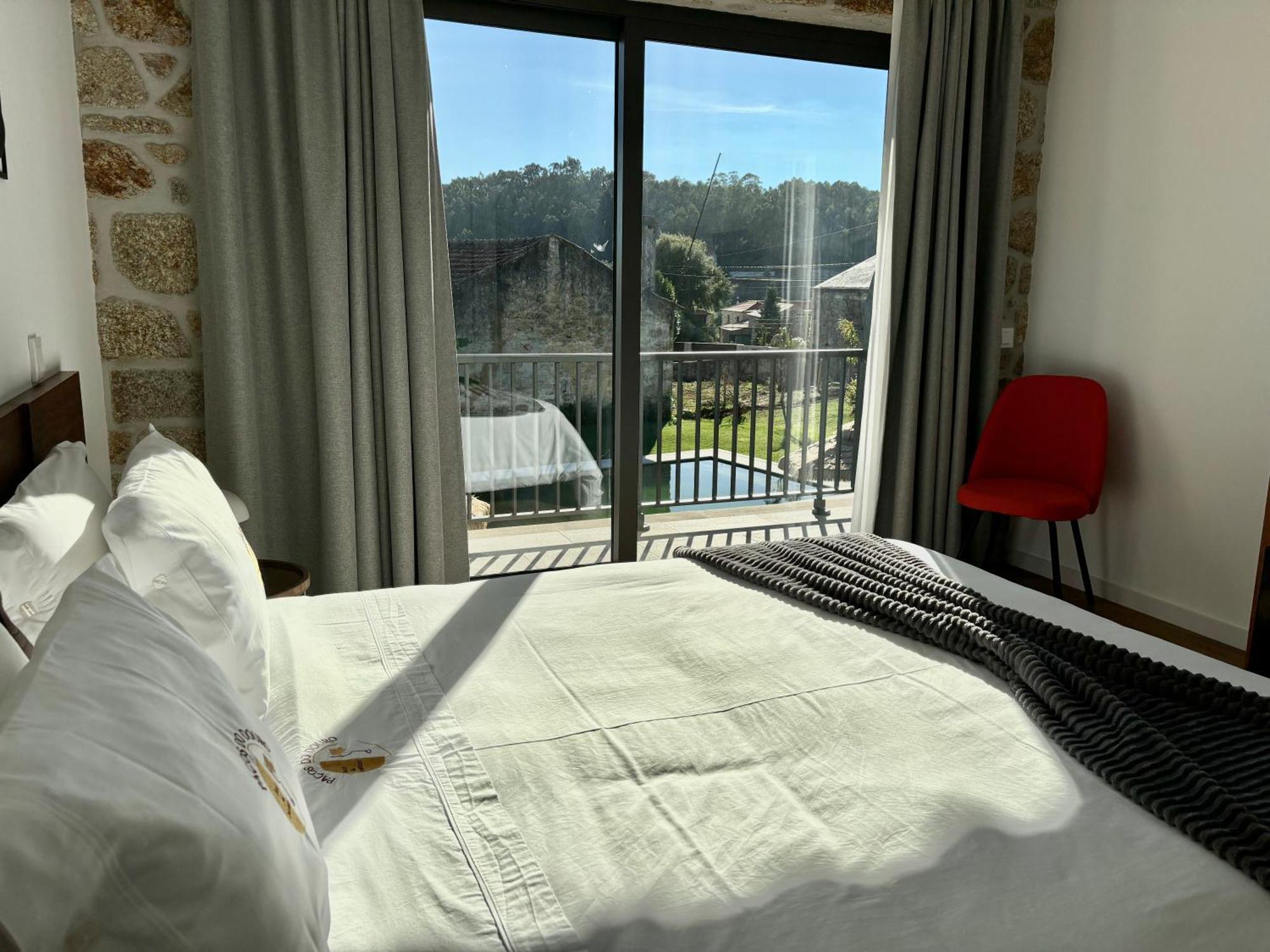Pacos Do Douro, Chambre Privee Avec Piscine Romariz Exterior foto
