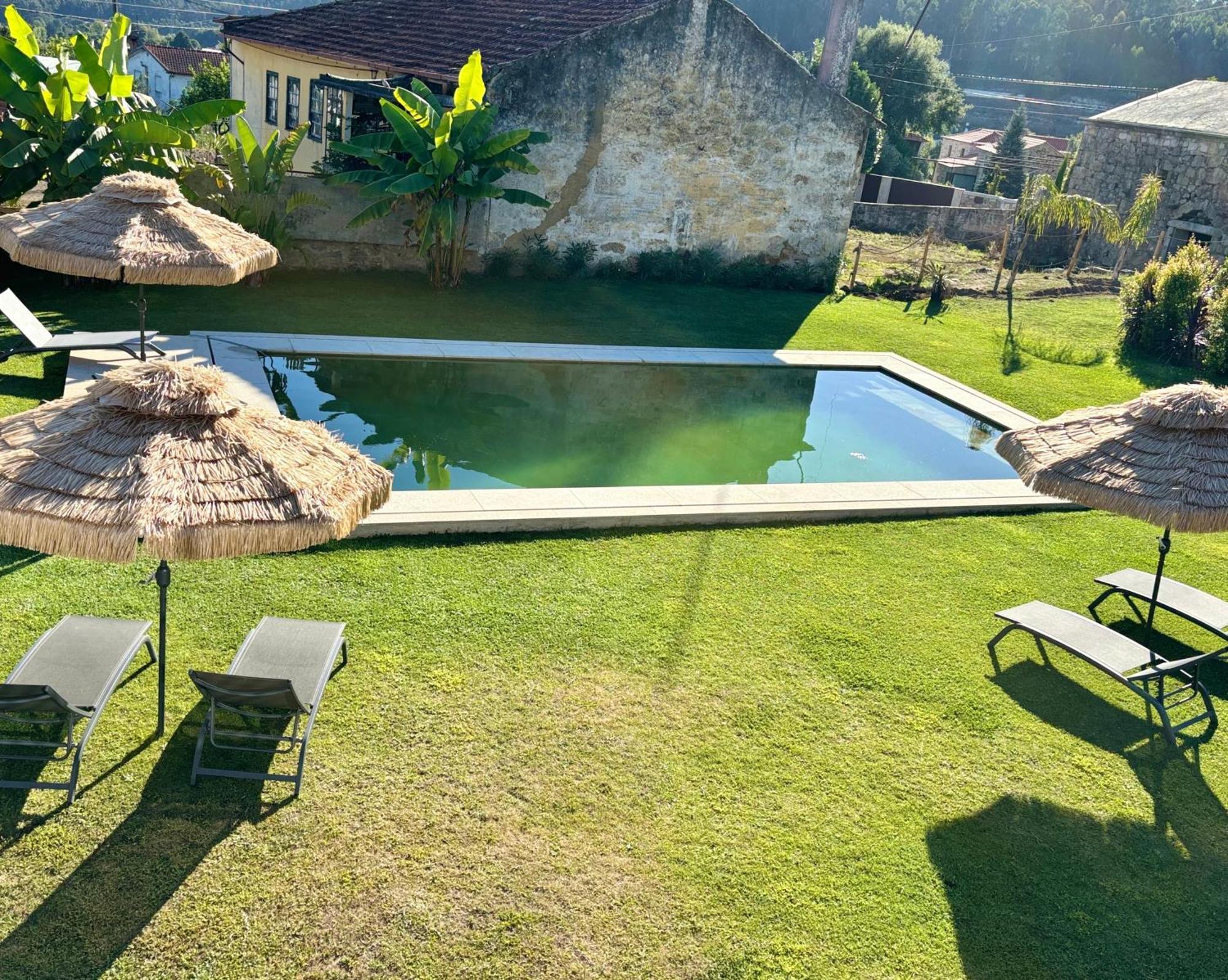 Pacos Do Douro, Chambre Privee Avec Piscine Romariz Exterior foto